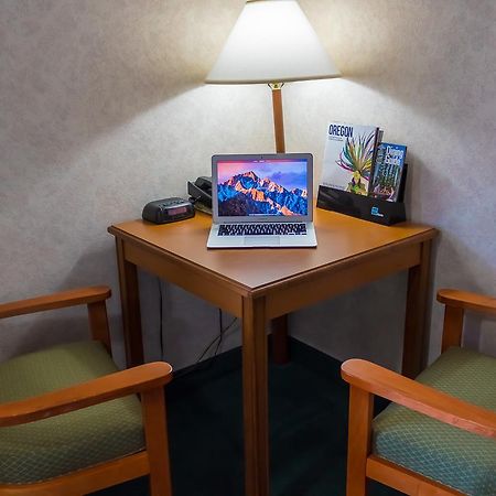 Guest House Inn Junction City Εξωτερικό φωτογραφία